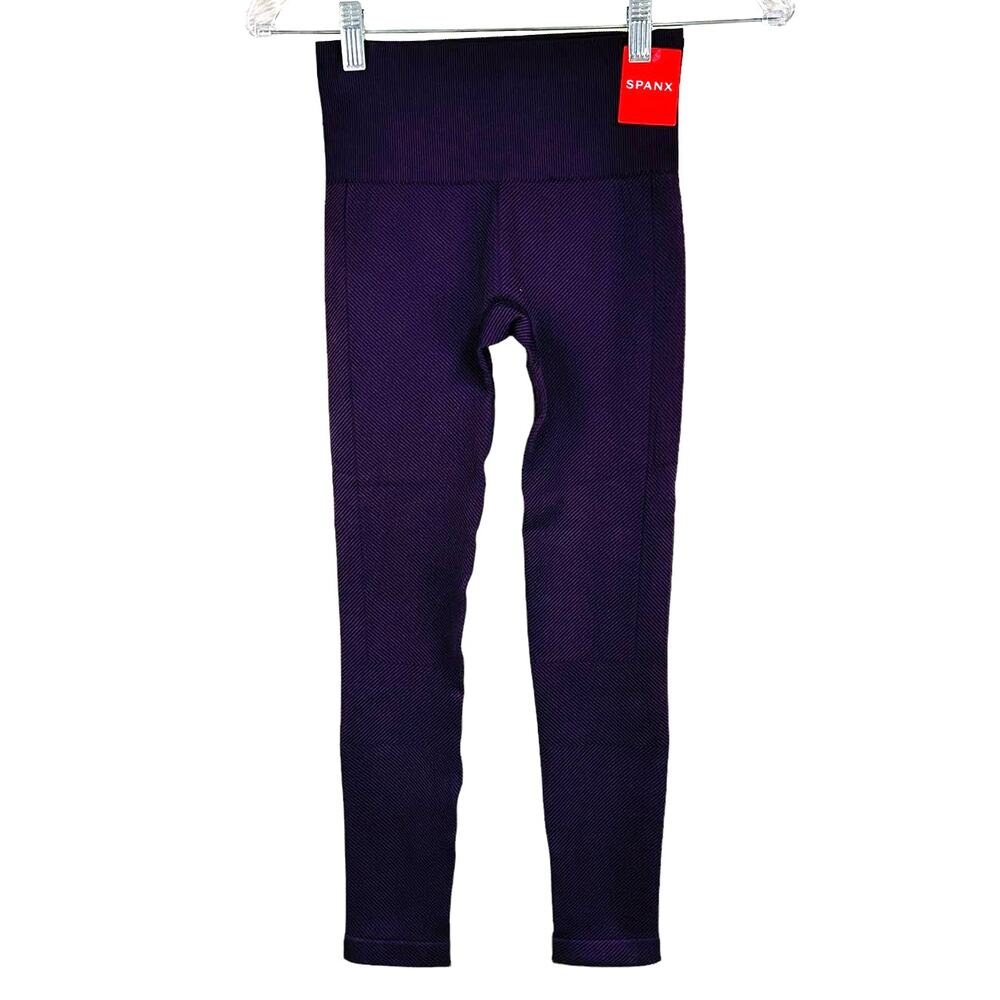Spanx NWT Seamless Sculpt Chevron Ribbed Leggings Jammy Plum Size XS Stretchy